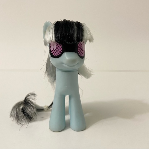 My Little Pony Mania Photo Finish Figure MLP Toys R Us Exclusive - Picture 8 of 15